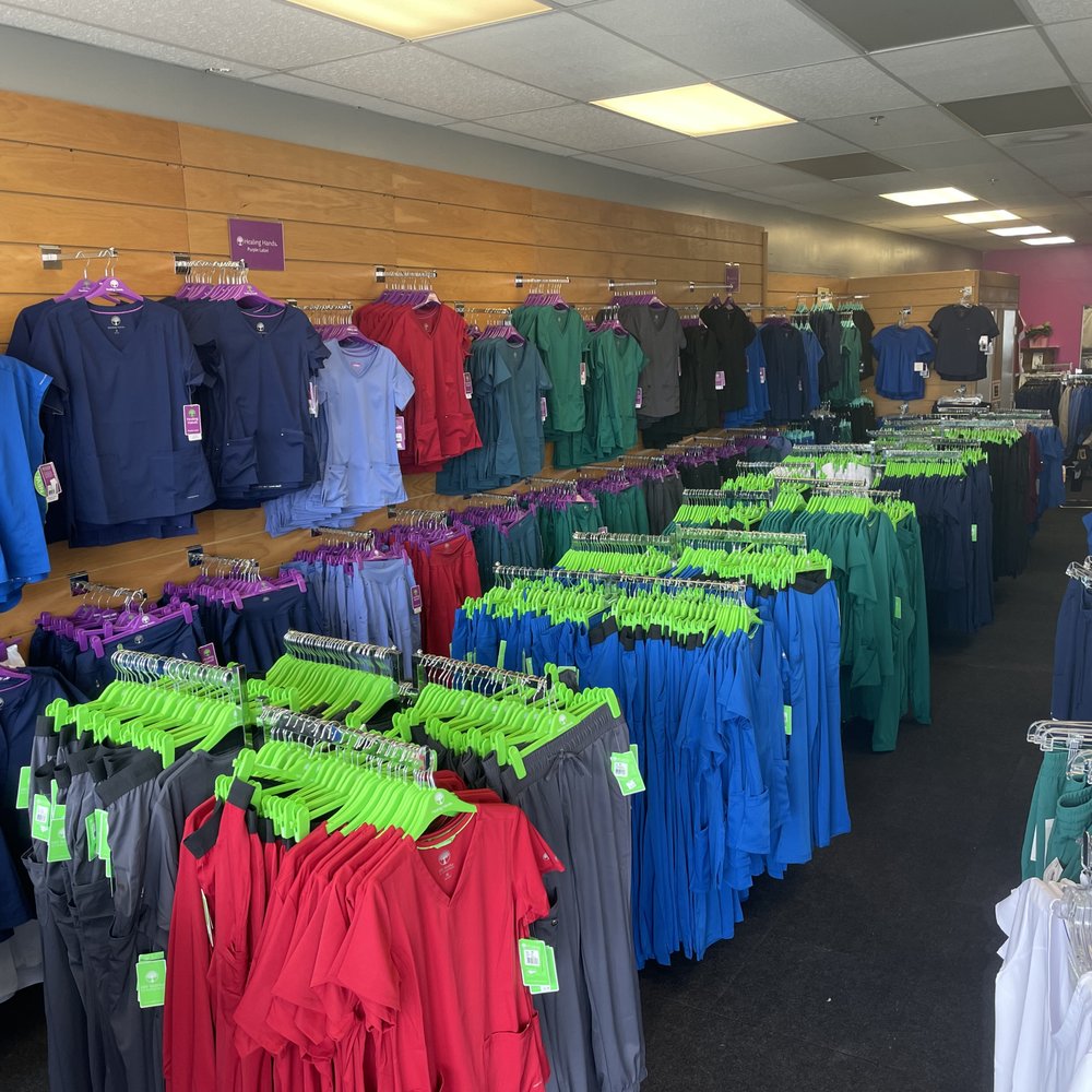 uniform outlet scrubs