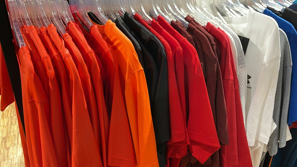 local scrub uniform stores