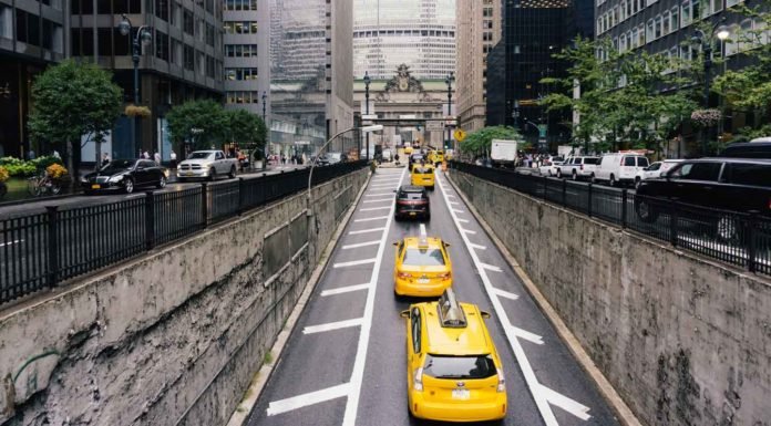 What-to-Do-When-You-Look-to-Getting-Most-from-A-Limo-Riding-on-contributionblog