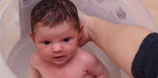 What-You-Should-Know-About-Bathe-of-a-Newborn-Baby-on-contributionblog