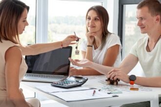 Who Truly Benefits Most From Working With Mortgage Brokers on contributionblog