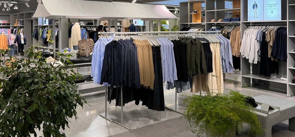 local scrub uniform stores